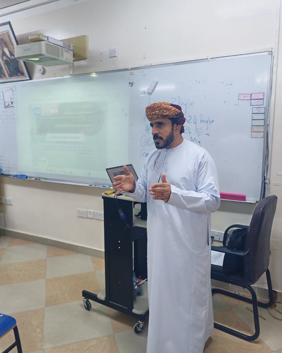 EduGovDkh4603's tweet photo. لقاء تعريفي لبرنامج مسابقة الأمن السيبراني الطلابي للإستعداد والمشاركة في المسابقة
أدار اللقاء كلا من أ. سعيد السليماني و أ. قاسم الهاشمي. https://t.co/eW4D0VpMuZ
