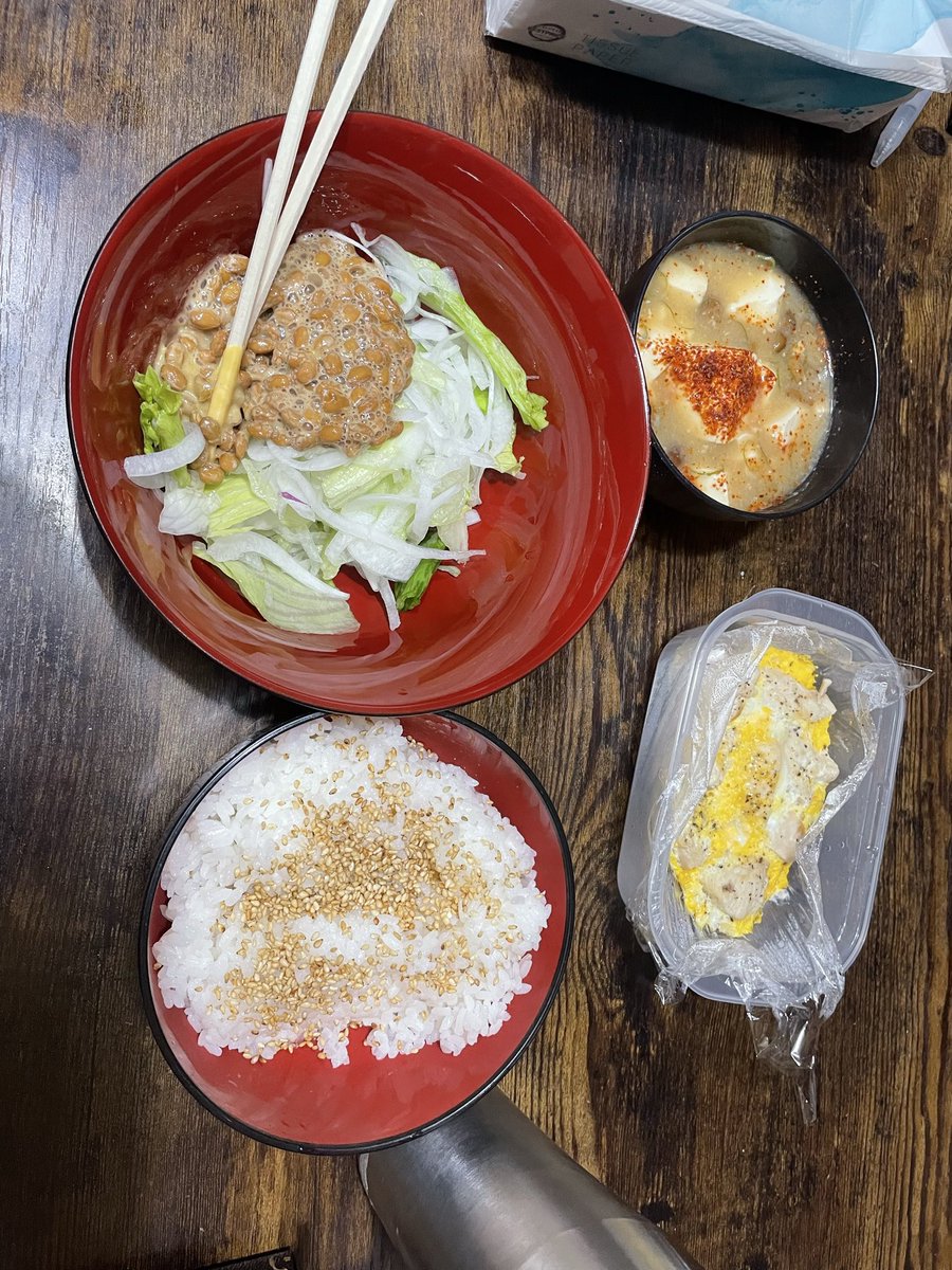 peachypop47's tweet photo. 今日は胸の日！
ずっと逃げ続けてたベンチプレス…
師匠にやれやれ言われて先週教わり、さっそくチャレンジ！
全然上がらなかった😭
今年の目標は75上げる事やなぁ
いい刺激になった！
がんばるかぁ https://t.co/T3lcq7sbZs