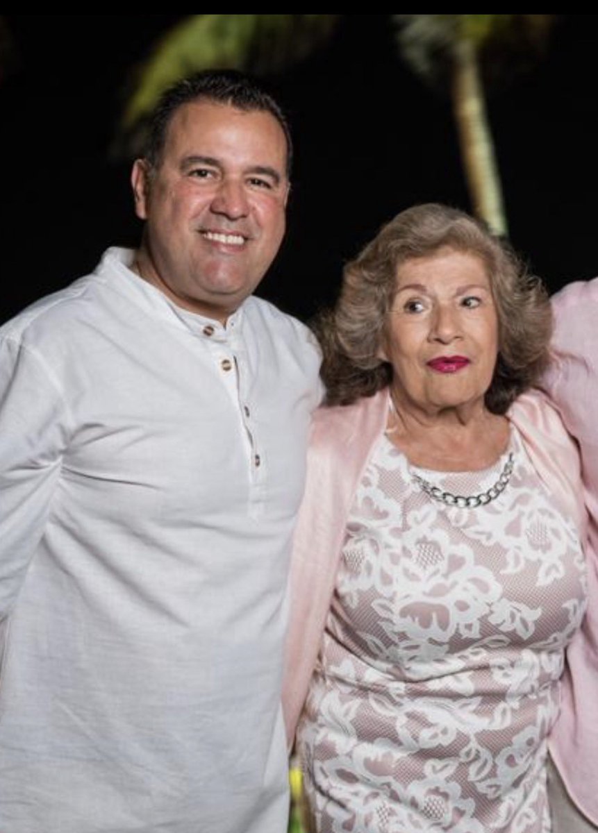 kikodangelo's tweet photo. Feliz Cumpleaños Mamá !!!🎉🎂🎊🎈🎁🥳😎🥰🤩😍🙏🏻🙏🏻 https://t.co/1jmVGfMOSJ