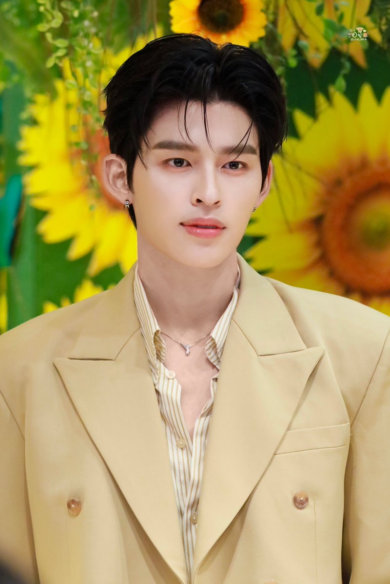 LTW_PP's tweet photo. ⋆˚✿˖°⋆  You’re my sunflower  ⋆˚✿˖°⋆

                @ppnaravit  #ppnaravit 

˚‧｡⋆🌻⋆｡‧˚ ˚‧｡⋆🌻⋆｡‧˚ ˚‧｡⋆🌻⋆｡‧˚ ˚‧｡⋆🌻⋆｡‧˚ ˚‧｡⋆🌻⋆｡‧˚ ˚‧｡⋆🌻⋆｡‧˚ ˚‧｡⋆🌻⋆｡‧˚ ˚‧｡⋆🌻⋆｡‧˚ ˚‧｡⋆🌻⋆｡‧˚ ˚‧｡⋆🌻⋆｡‧˚ ˚‧｡⋆🌻⋆｡‧˚ ˚‧｡⋆🌻⋆｡‧˚ ˚‧｡⋆🌻⋆｡‧˚ ˚‧｡⋆🌻⋆｡‧˚ ˚‧｡⋆🌻⋆｡‧˚ ˚‧｡⋆🌻⋆｡‧˚