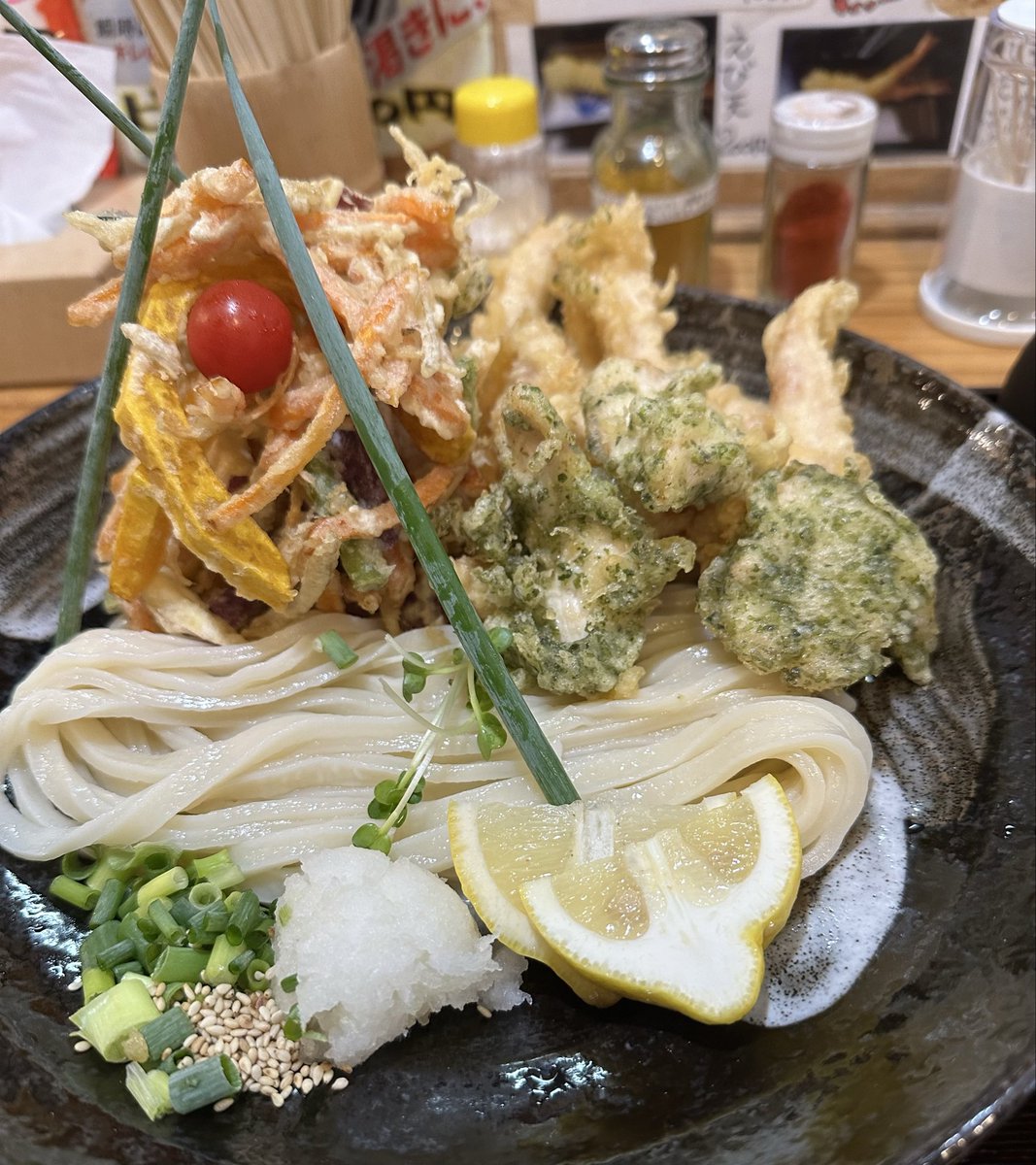 daidai2115's tweet photo. つるつる
しこしこ
ぶっかけ〜

とろろ昆布を添えて🦀 https://t.co/N5gEQND22a