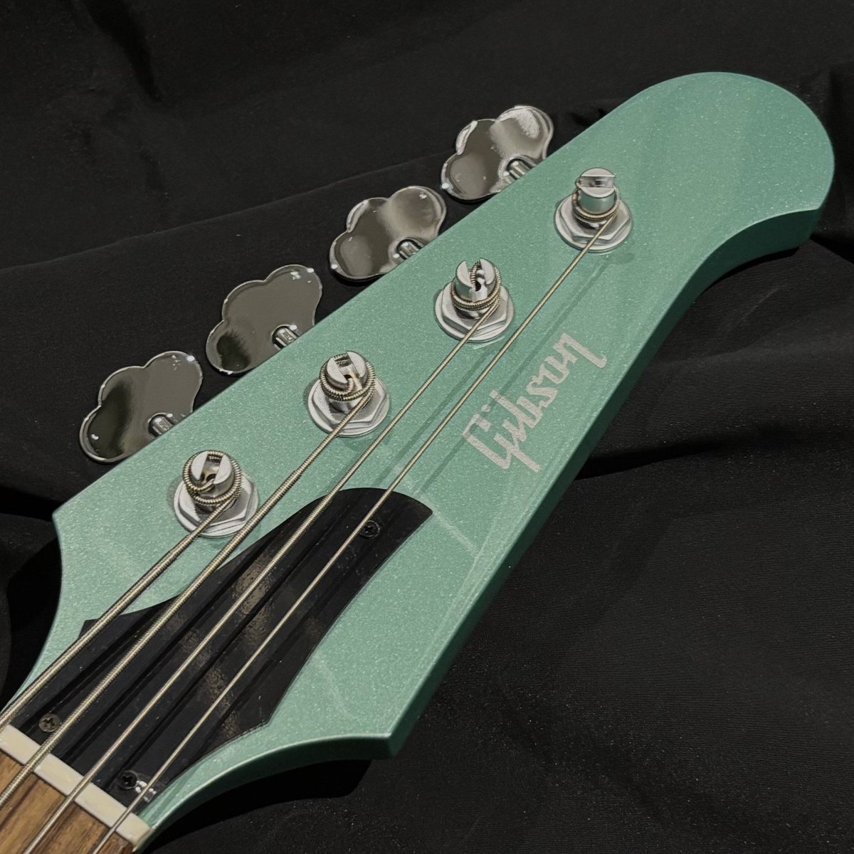 grandeybass_tyo's tweet photo. 【先取り大特価セール ※ベース目玉品】
Gibson
Non-Reverse Thunderbird

¥286,000➡¥199,000
全ベーシストの憧れサンダーバードが驚きの限定価格でご案内中🔥

ステージで目を惹く特徴的なスタイリングと https://t.co/WsjRMN2EzC