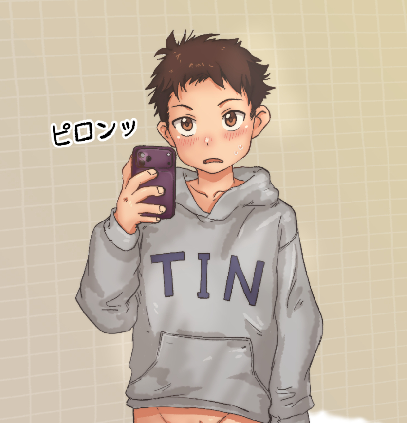 n_reki's tweet photo. ピロンッ

自撮り写真欲しい・・・っていうか���・・・。
こ、これで・・・いいのかな・・・？

パーカーもよこせっ！( º﹃º ) https://t.co/GxuKzC0MjR