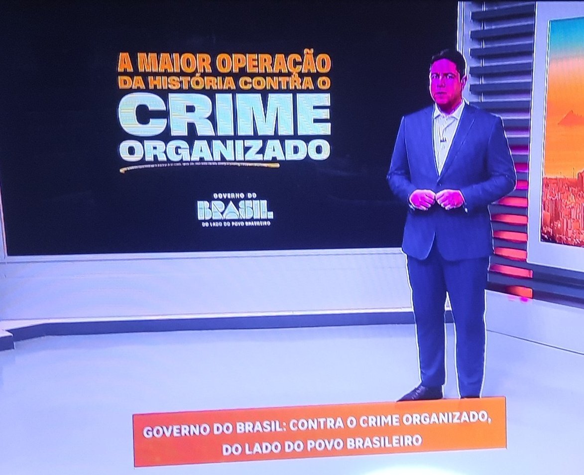 OSWALDINHO85's tweet photo. #RJNoAr
#BalançoGeralRJ
Modus operandi desta Record falsa evangélica que ilude fiéis e faz sensacionalismo com às desgraças alheias e fatura com às propagandas dos governos que permitem o domínio da bandidagem e não irão cobrar deles e vão ficar de conversas fiadas com vítimas! https://t.co/ylM2jHsXuW