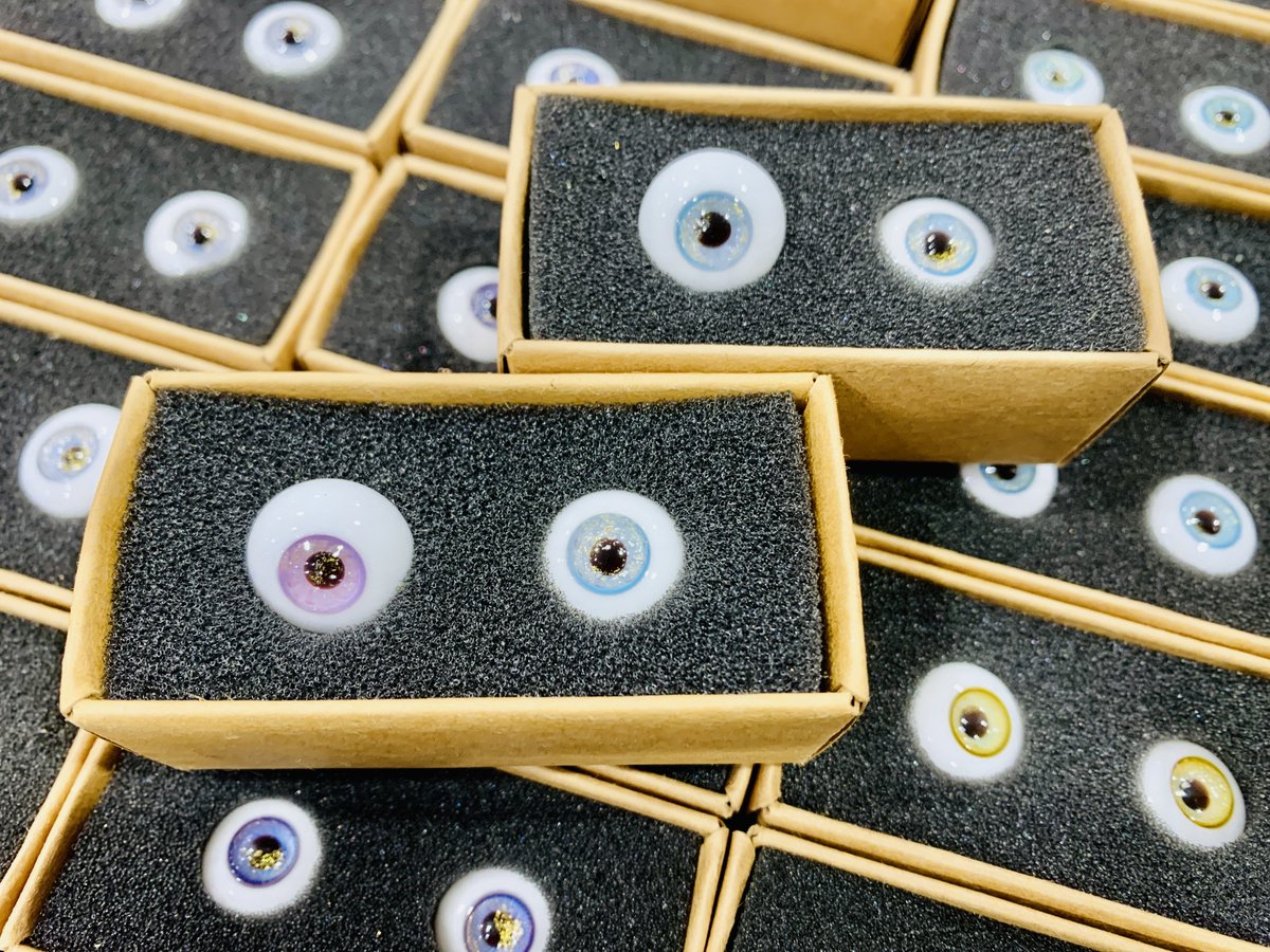 DOLK_Ikebukuro's tweet photo. 【DOLK池袋店♢お知らせ】
開店に先駆けて、各メーカー様の開店記念商品をご紹介✨    

数々のコラボでも人気の高いMIYABI GLASS STUDIO 様より、14mmと16mmの開店記念グラスアイが到着✨
職人技の冴えわたる究極のグラスアイをぜひご覧ください♪

DOLK池袋店10月1日(木)グランドオープン‼️ https://t.co/DjF7ql5knm