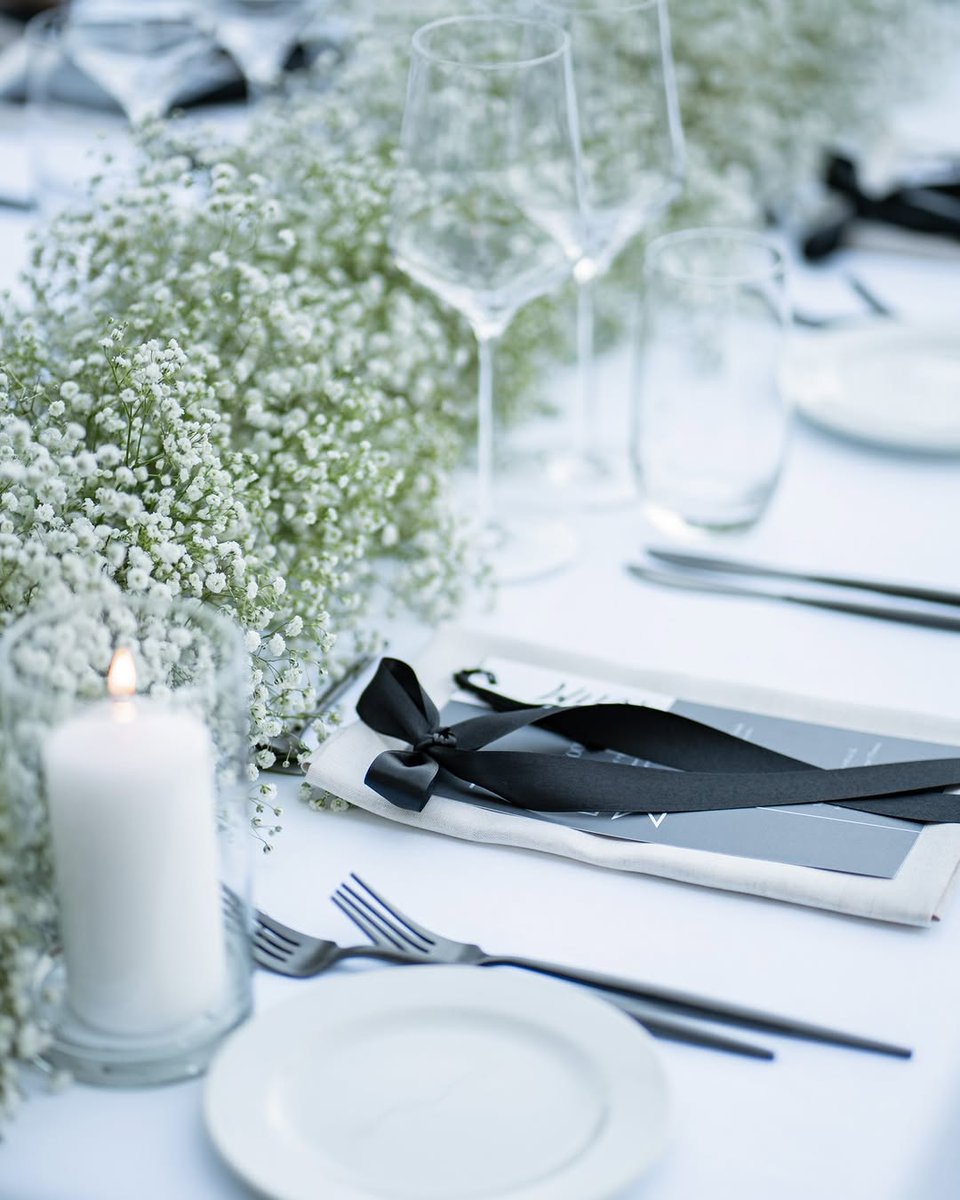 LUDVIN7's tweet photo. We arrange an event to match your preferences, featuring refined table settings and spectacular floral arrangements to curate the perfect atmosphere.

Experience unique dining with fresh dishes enhanced by edible flowers sourced directly from our gar... https://t.co/8JCTdCnKTJ