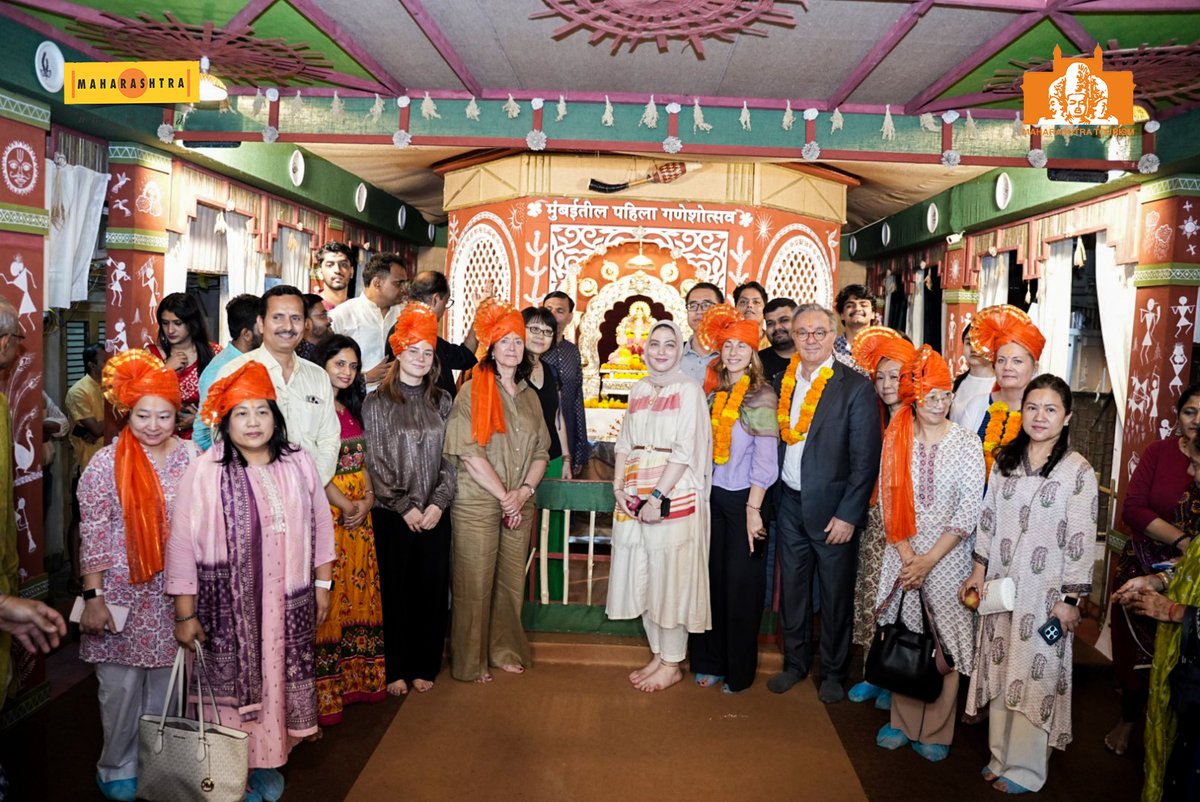 HelloMTDC's tweet photo. Maharashtra’s rich traditions will take centre stage globally through Ganesh Utsav - Hon. Tourism Minister Shri Shambhuraj Desai.

Consuls General of various countries experienced Ganpati celebrations in Mumbai by visiting various Shri Ganesh pandals. https://t.co/yaE2LdAA59