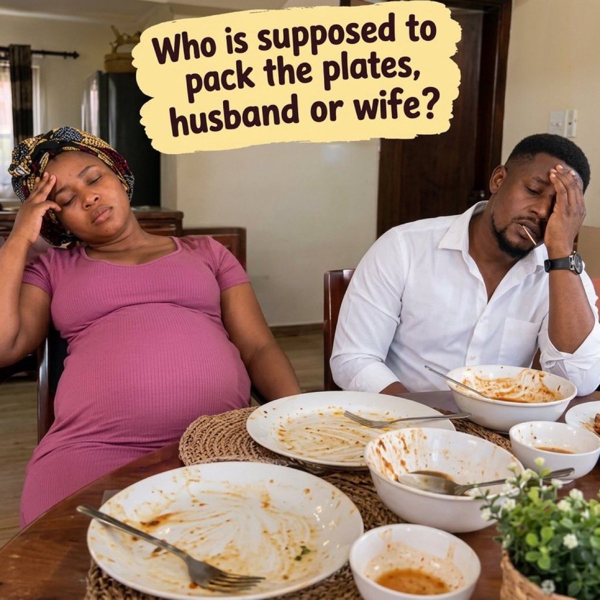 imakun12's tweet photo. In this situation, who’s supposed to pack the plates, the husband or the wife? https://t.co/6AJU6EYK9R