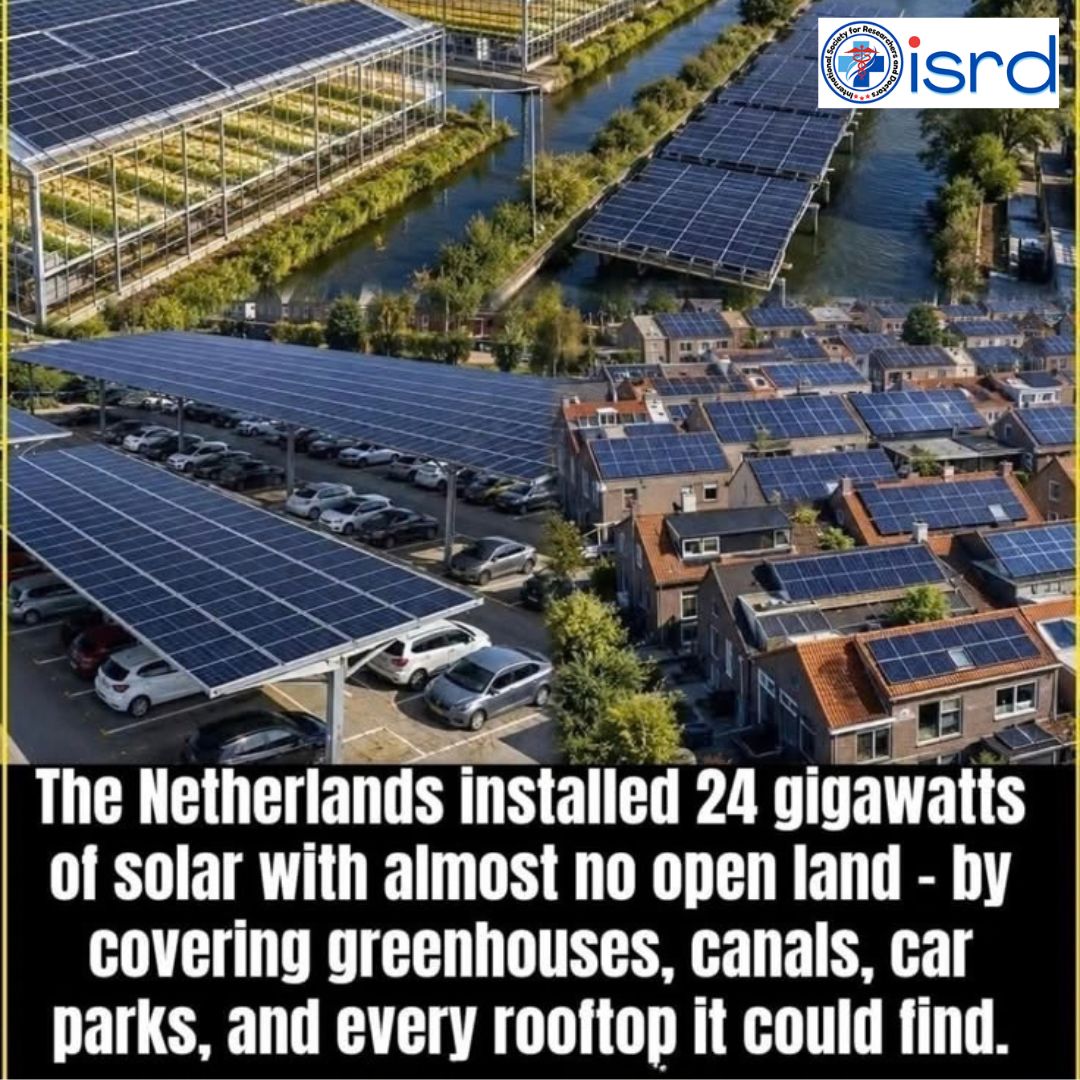 isrdconf's tweet photo. 🌞 Turning Every Space into Clean Energy!🌍

The Netherlands is showcasing innovative solar energy solutions by utilizing rooftops, greenhouses, canals, and parking areas for solar installations!🌱

#theisrd #SolarEnergy #RenewableEnergy #CleanEnergy #SolarPower #EnergyTransition https://t.co/4uqVjhjPbY