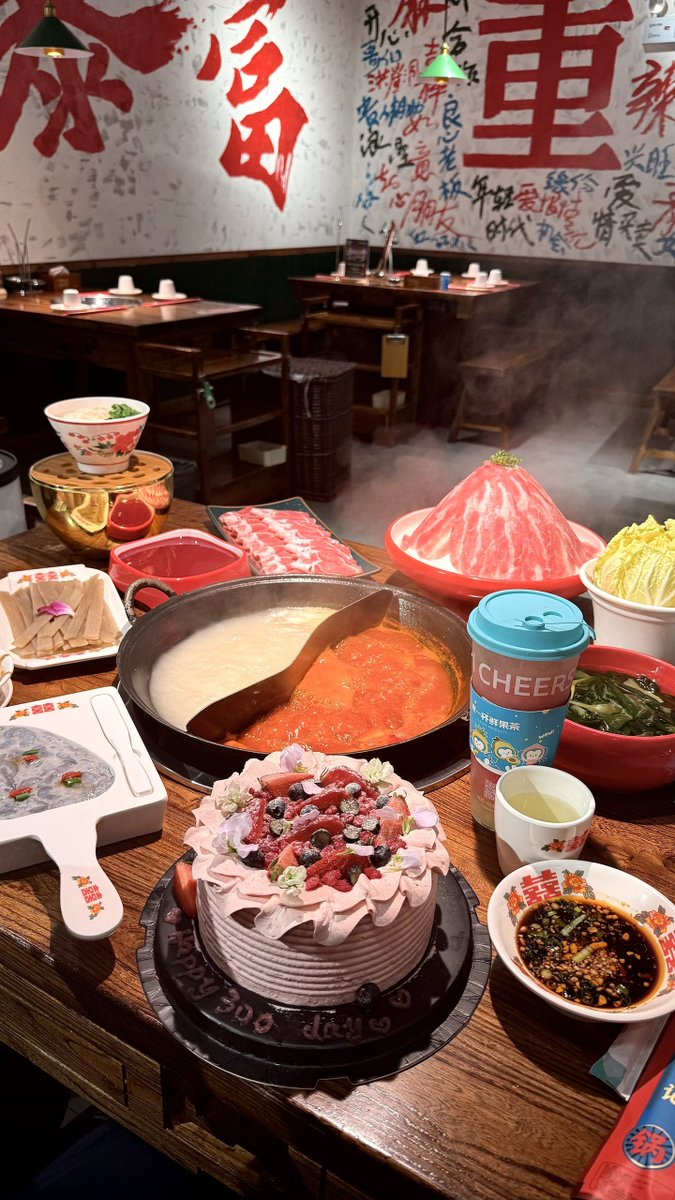 Serena8765's tweet photo. Now I'm not afraid of spicy food anymore, I'm so smart!🤓 https://t.co/45cKad7eGr