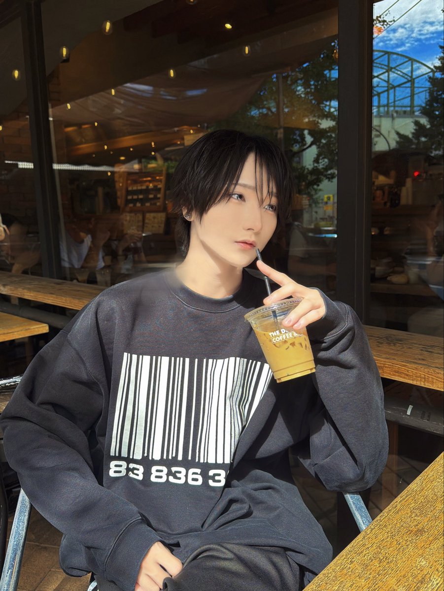 natume_jiwakite's tweet photo. 一緒にカフェデートしよう https://t.co/5Xjo3qPOFf