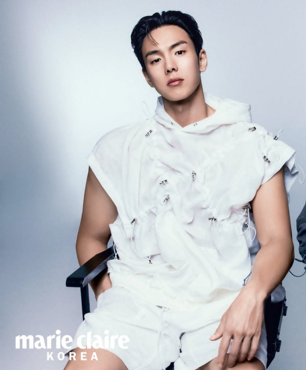 FashionistD's tweet photo. #SHOWNU for MARIE CLAIRE https://t.co/6t5xO0MLYo