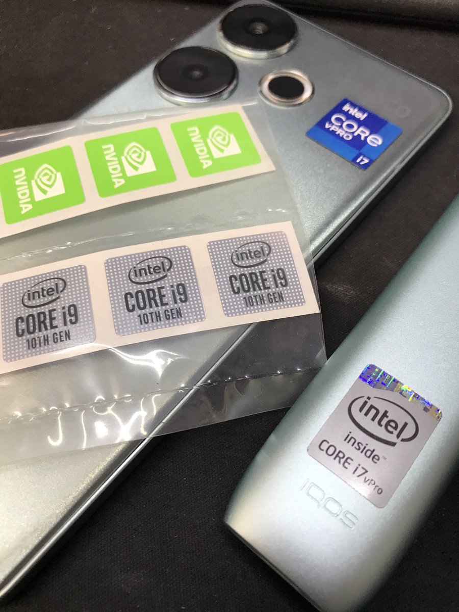 akipale's tweet photo. あなたのiQOS、Intel入ってないの!?
当店のエンブレムシールコレクションに謎の半導体メーカーnvidiaとCore i9 gen10が追加！！
レジ横にて販売中。 https://t.co/r31Mwm7PFV
