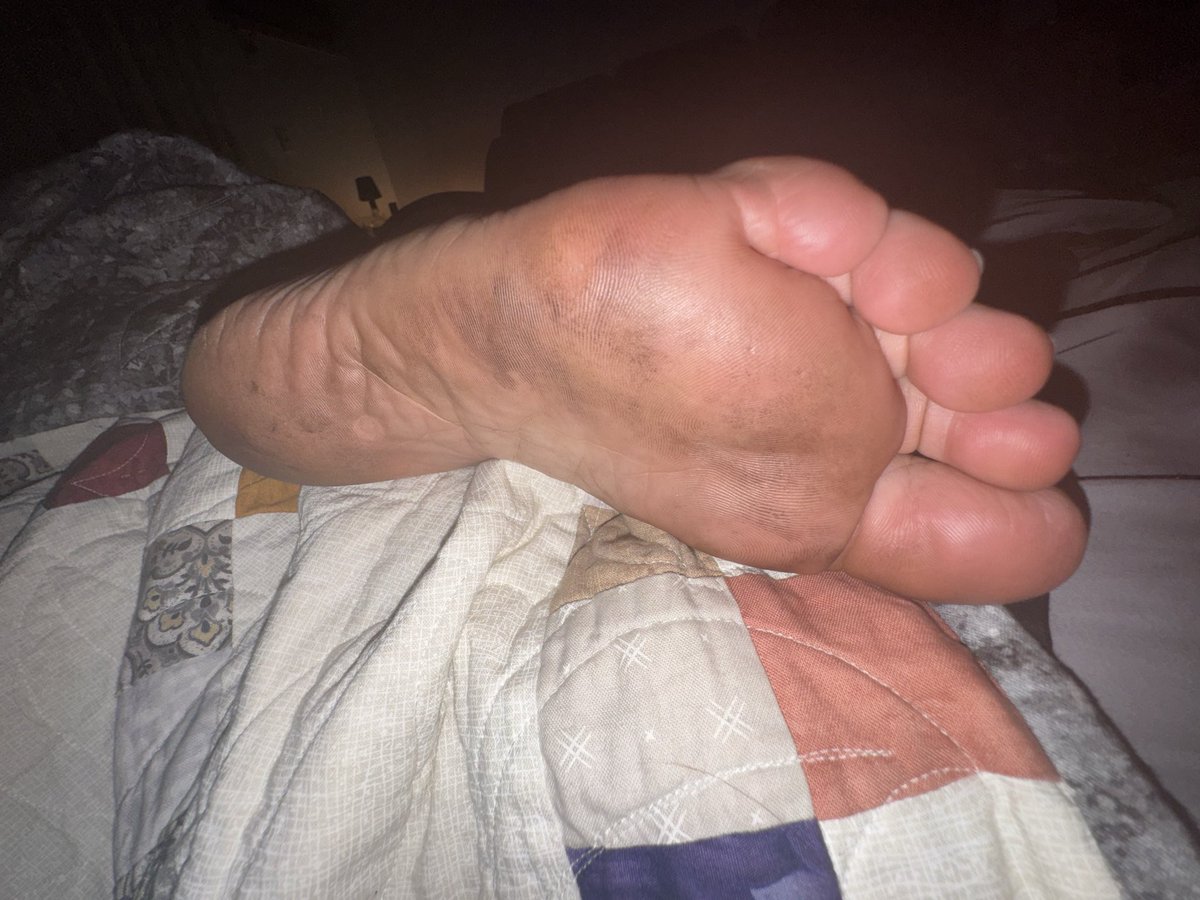 ceemyfeet69's tweet photo. Just some dirty feet #dirtyfeet #dirtysoles #maturefeet #feet #footfetısh https://t.co/2eFxYhBOpw