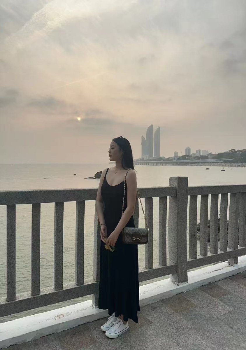 Ca_guiar's tweet photo. 01年女 #护士 身高164/55.4kg想找一位可靠的搭子，要求爱干净，相互尊重，无癖好的，能接受艾滋检测的双方都安全，有意的可以试一试联系一下，报位置，口嗨聊骚的勿扰。 https://t.co/DAah3AgChQ