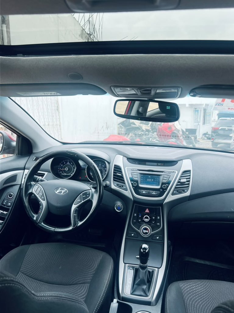 MrrCyril_Autos1's tweet photo. 2016 Hyundai Elantra 
Freshly cleared 
Sunroof 
Push start 
Accident free 

Ghc129,000 
WhatsApp 0591191318 https://t.co/3hzMZujtRj