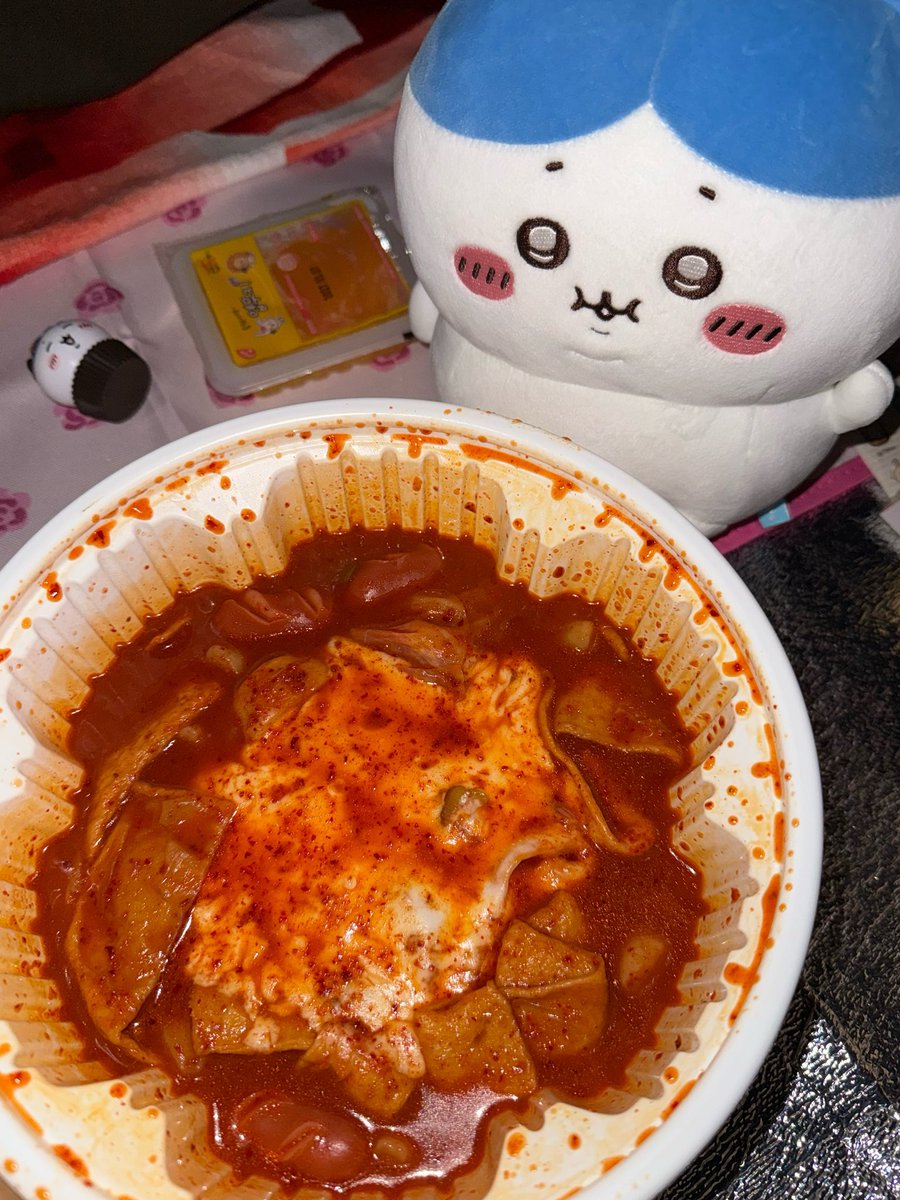 ehmnyam's tweet photo. 오랜만에 엽떡 먹으니까 너무 행복햇음...🥹🥹 https://t.co/Ph5exkjrTQ