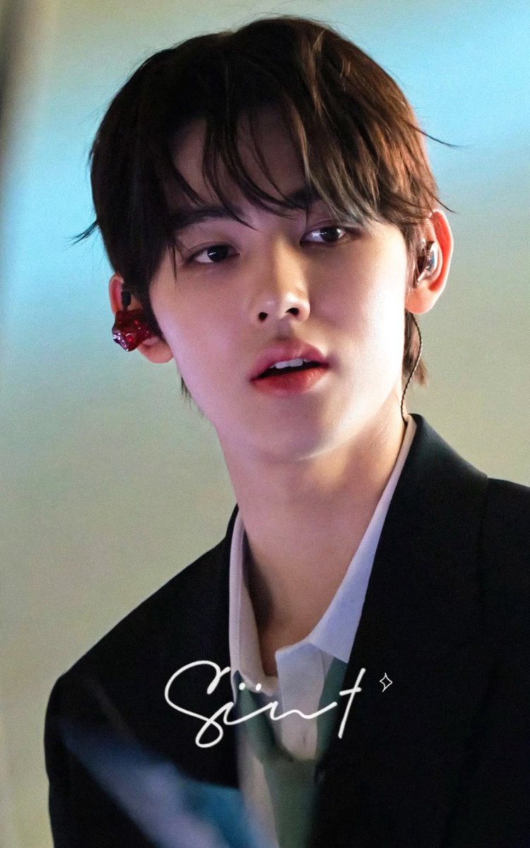 eomghello's tweet photo. eom seonghyeon so handsome like a prince🥹💖 https://t.co/YMBOIBL9yu