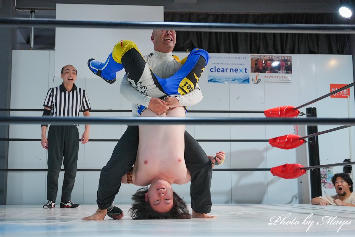 mayu_ust's tweet photo. #RAW93
メインイベント②
<ACE of RAW チャンピオンシップ>
(選手権者) 川畑龍生
vs
(挑戦者) ユウキ・ロバート・カワグチ https://t.co/hrzT3mj4eh