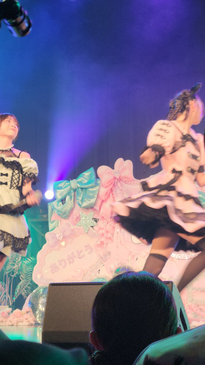 tws_wkn's tweet photo. なっちゅんからのこの写真、私は何を撮ろうとしたのでしょうか?
なんでこんなに走ってるの?笑
動画ボタンと間違えた...?? https://t.co/1dKaButqRO