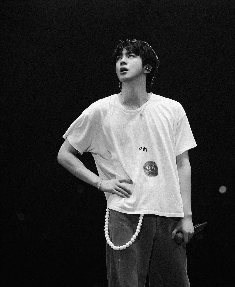 SEOKJINFR's tweet photo. We don’t want “Don’t Say You Love Me” to leave any of the charts it is still on, and we want to see its streams increase. It’s heartbreaking to see it below 400K daily streams!

I’ll make a playlist in the next few days with 50 x DSYLM, along with our current goals. In the meantime, please stream the song alongside “Running Wild,” “The Astronaut” to 1B, and the B-sides to 100M.

Let’s not abandon any of Jin’s songs! Let’s keep showing Seokjin just how much we love him!

https://t.co/5p6pe9mlBV