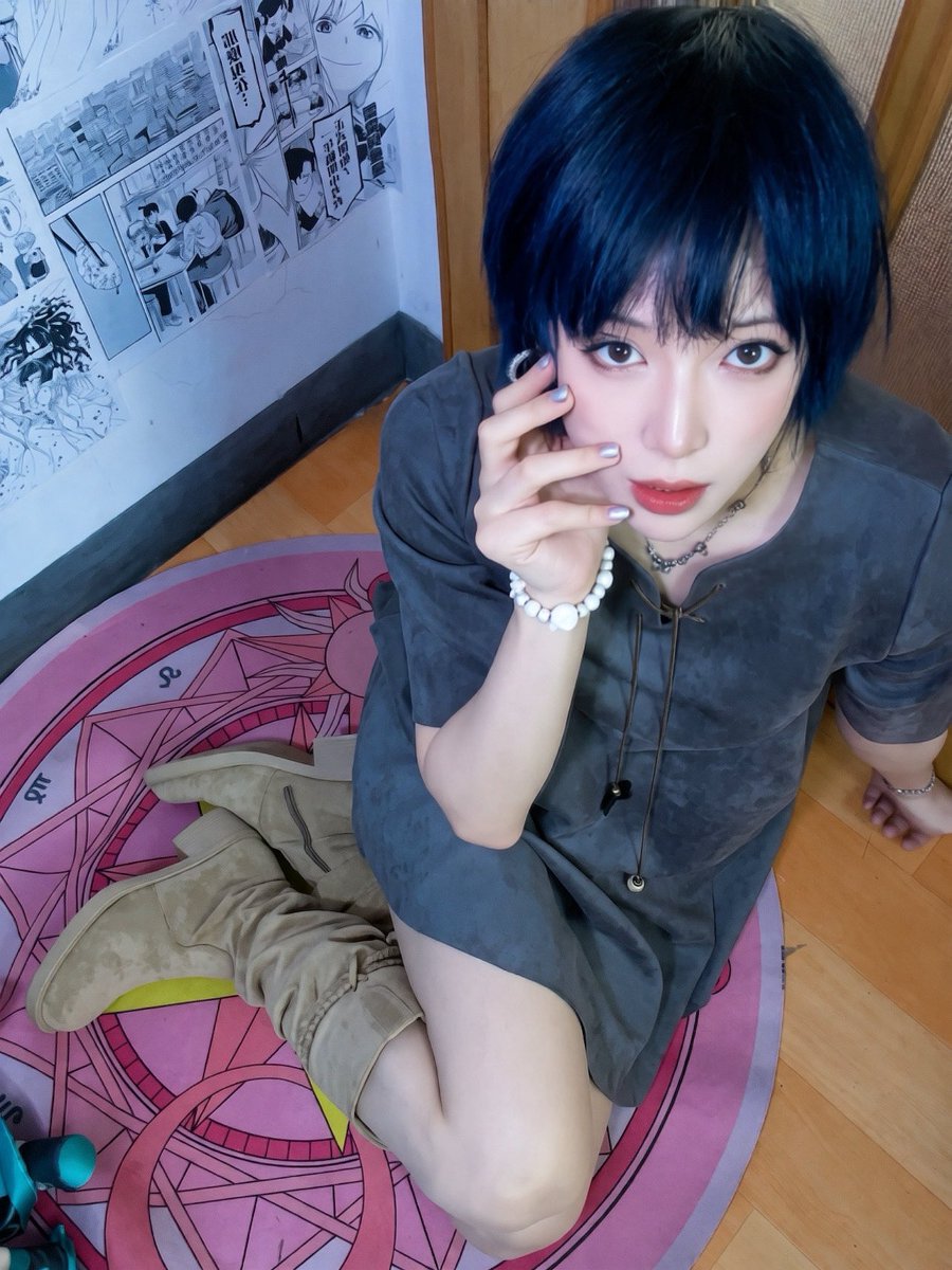 jingjun19990118's tweet photo. 穿靴子的男娘 https://t.co/6WlJh6KiCA