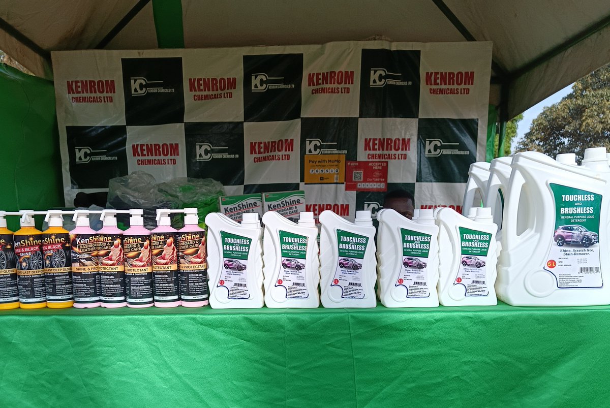 KenromChemcals's tweet photo. Bannamasaka! Bannabuddu! Bannayuganda mwenna! 🇺🇬

Twabasazeeko dda wano ku CBS PEWOSA Exhibition, ku Mbuga y’Essaza ewa Pookino. 💚

Mujje tubawe ekisinga! ✨

#KenromChemicals #QualityWithPurpose https://t.co/qRhvLM27kY