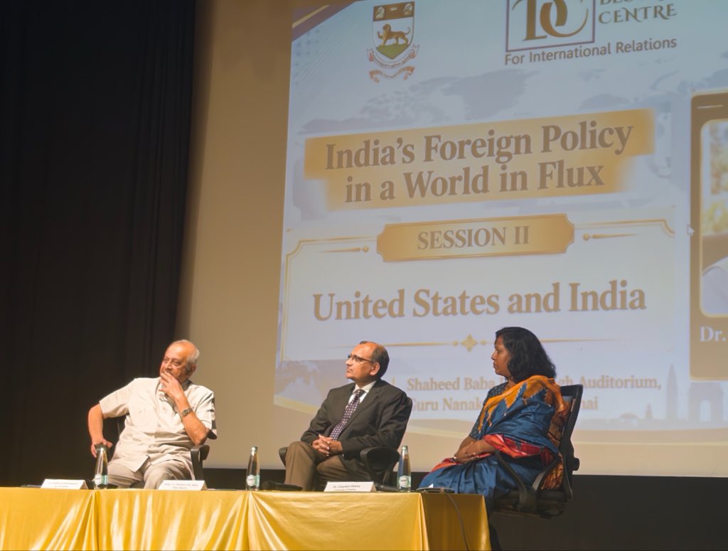 DeccancentreIR's tweet photo. Session 2 of the Second Deccan Youth Conclave focused on leadership and foreign policy in contemporary times and discussion on India and the United States. https://t.co/rfBtr1CBTG