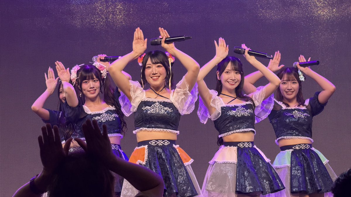 masa__masay's tweet photo. 「mini TIF Vol.120」@ 白金高輪SELENE b2

桃色革命セットリスト
SE
1 どーしてそんなに可愛いーの？
2 憧れで終わらせるな
3 ミリオン★ジャーニー$
4 BOY FRiEND
5 Give me Bunny Love
6 はじまりのうた https://t.co/Y8bxPGRmTU