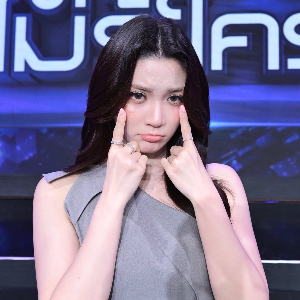 zense_more's tweet photo. หงึแบบนี้ เสาร์นี้ชนะหรือแพ้น้าา

#GinJay #Ginnynatnicha #aangelinaass #จินเจ #รู้หน้าไม่รู้ใคร #ZENSEMORE https://t.co/LBiBQvGYgY