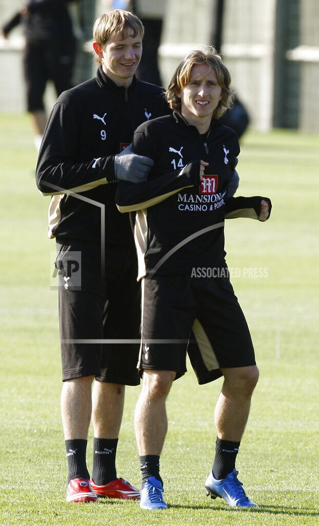 a9314406's tweet photo. luka modrić and roman pavlyuchenko for tottenham, 011108 #modrictwt https://t.co/zXcQwxl3TC