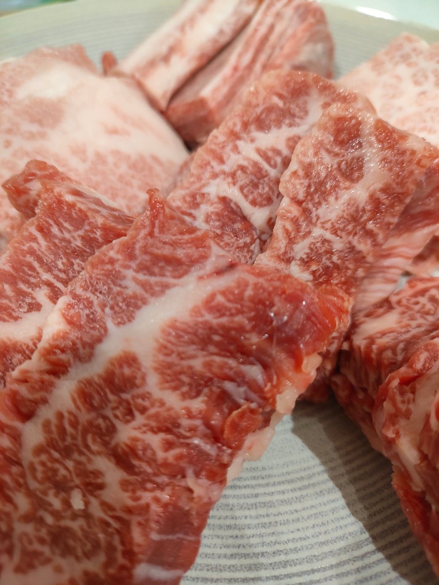 Image for the Tweet beginning: 【DGCのお肉頂きました！🎉】
先日デイトラ運営の皆様より、お肉頂きました!!
#デイトラ

早速焼肉致しました!🥩
本当に美味しかったです！
そして我が家の小学生のお腹に半分くらい入っていきましたこともご報告致します😂

後日またポモ予定しておりますので、お気軽にご参加下さいませ✨✨✨ 