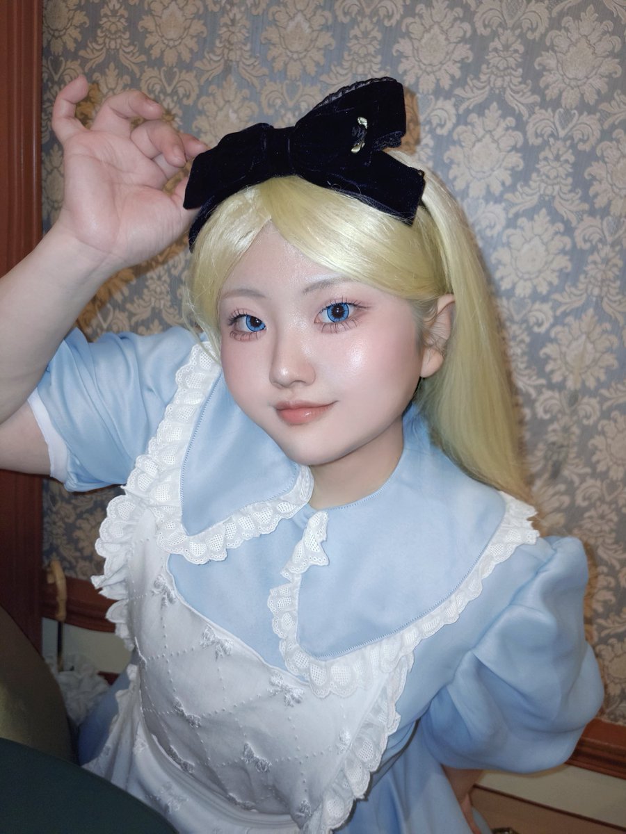 midare_LOVEsugi's tweet photo. アリス🐰
衣装作るの頑張った❣️
ティーパーティーぶん回した☕️
#Dハロ仮装2026
#Dハロ仮装 https://t.co/hAixC3bt8j
