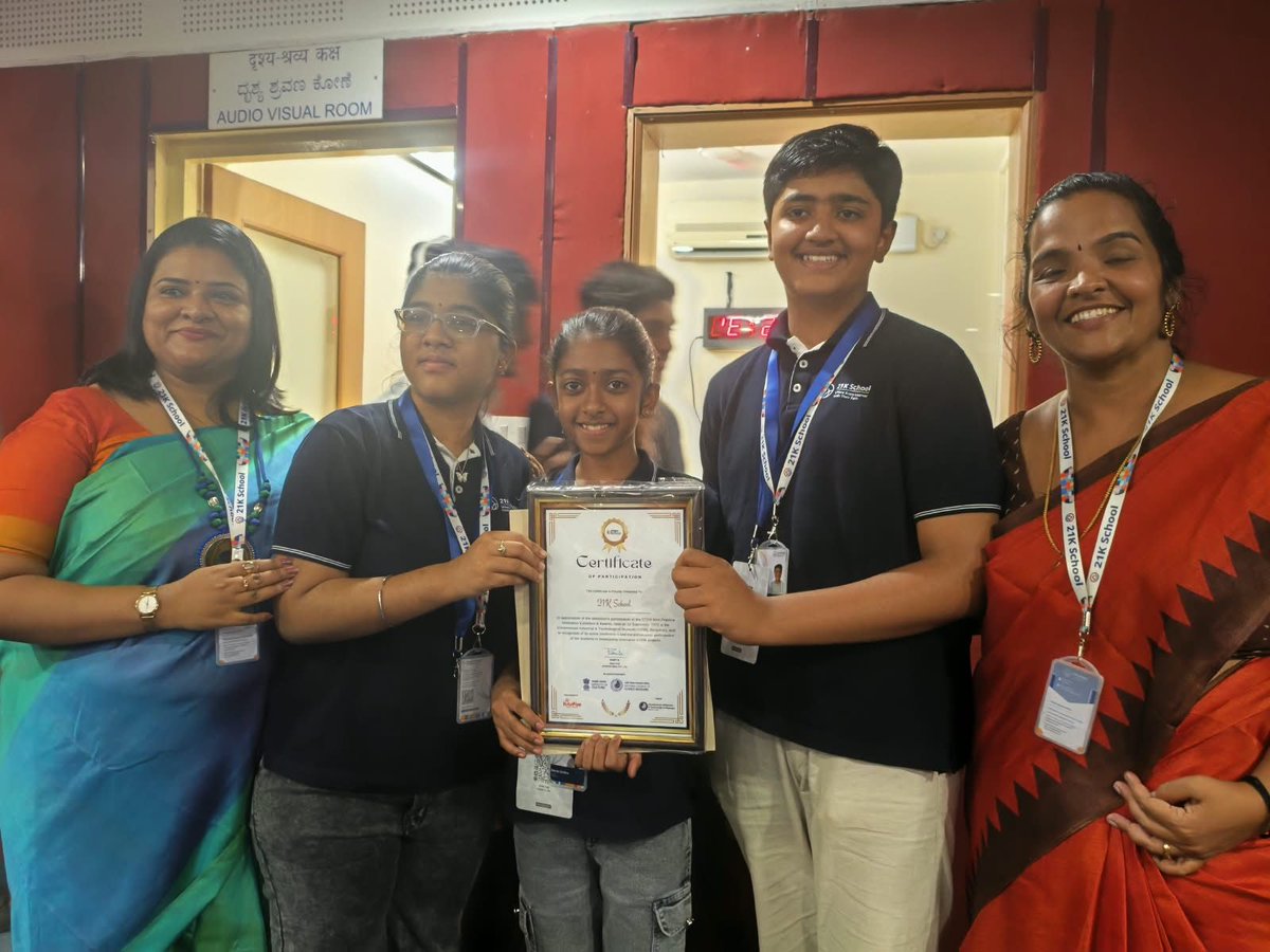 21Kschool's tweet photo. Big day at the Bangalore STEM Innovation Exhibition & Awards 2026 at VITM.
Our very own Supti Ghosh represented 21K School at the Educators' Speaking Session, talking about online learning and digital classrooms alongside Ms Preetha Jayan from ISS.
#STEMEducation #Bangalore https://t.co/g9BzRDI78t
