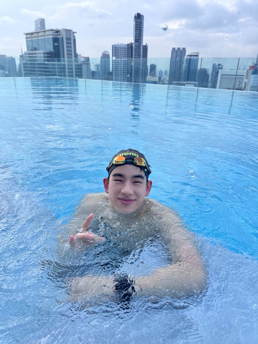 ujeenayp_'s tweet photo. ทำไมว่ายน้ำรอบนี้หนาวจัง 🥶🤧
#ujeenayp_ https://t.co/iiep795GkZ