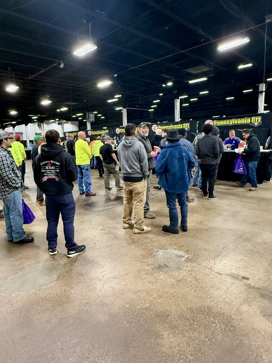 Pennsylvania811's tweet photo. Doors are open at our Oaks #PASafetyDays! Looking forward to a great day of excavation and safety education! We’ll see you Thursday, Wilkes-Barre! #811beforeyoudig https://t.co/aBTBEXkFXH