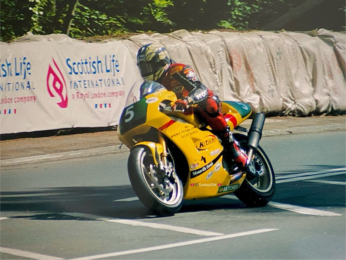 CocksyIOM's tweet photo. John McGuinness, Lightweight 400 TT02 🇮🇲 https://t.co/w07cJq0XY4