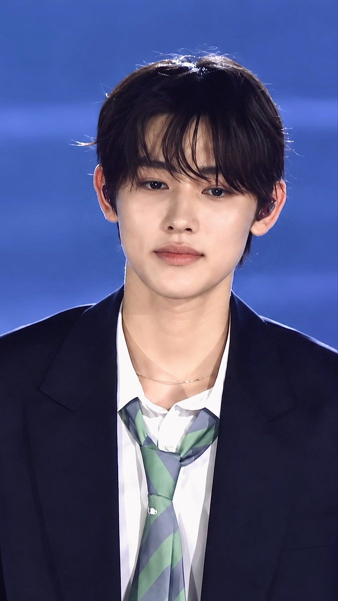 seanhomage's tweet photo. #SEONGHYEON aphrodite’s favorite son https://t.co/Wvvv6PivoO