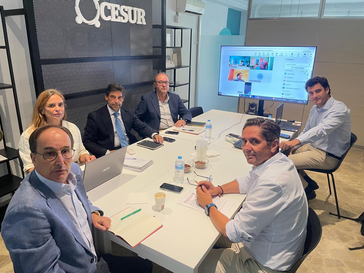 CesurEdelSur's tweet photo. ➡️​ La Comisión de Agroindustria de #CESUR se ha reunido para definir la posición del sector ante las principales políticas europeas que condicionan el desarrollo económico del sur de España.

​🌐​ Más información: https://t.co/l0CH9eGd3Z https://t.co/A80oiAUxRP