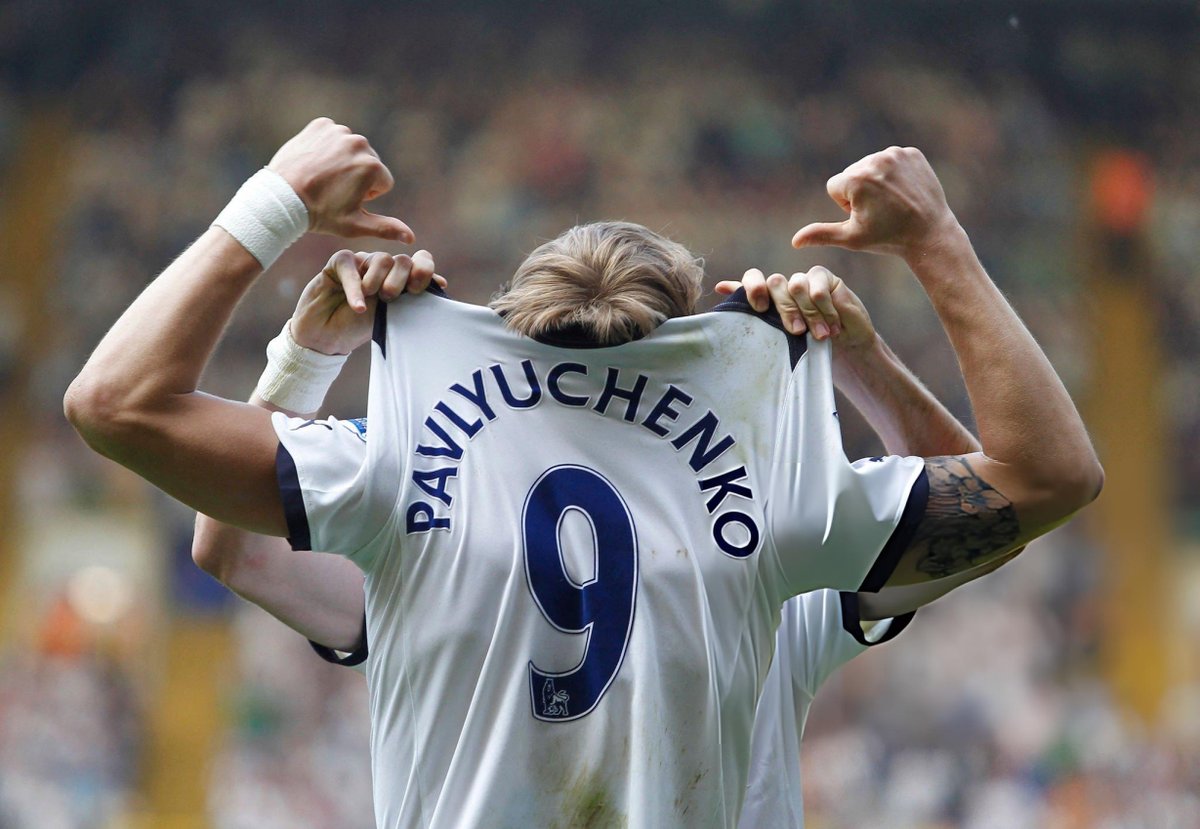 a9314406's tweet photo. gareth bale and roman pavlyuchenko, 2011 #tottenham https://t.co/sv3otLXNoz