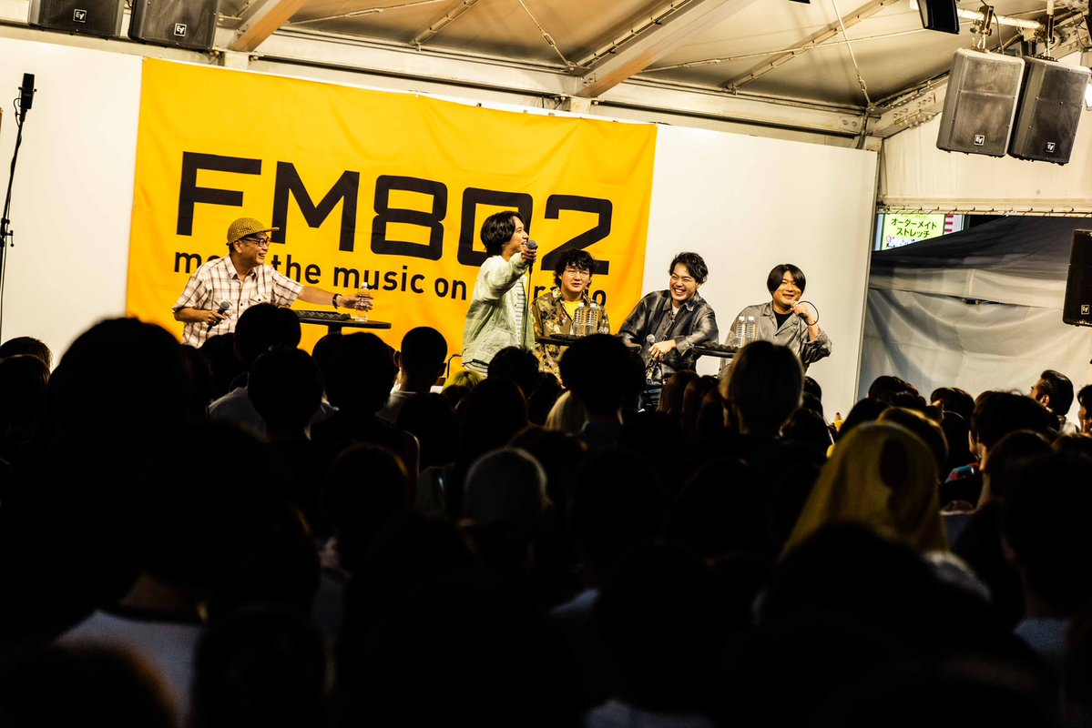 FM802_PR's tweet photo. #マカロニえんぴつ(@macarock0616)をゲストに迎えて
#FM802「THE NAKAJIMA HIROTO SHOW
802 RADIO MASTERS」マカロニえんぴつ公開収録でした✏

📅9/22(火・祝)
📍もりのみやキューズモールBASE 1階 BASEパーク

この模様は、9/24(木)14:00-17:51
#802RM にて一部O.A.!お楽しみに✨

大阪城ホール公演に合わせて
10/2(金)～10/4(日)の期間、
もりのみやキューズモールBASEにてコラボ企画実施も決定！
▽詳しくは▽
https://t.co/XOimiyyUoc

📷渡邉一生 @SPG_NABE