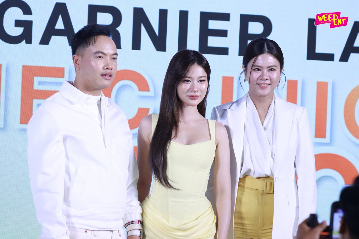WEED_ENT's tweet photo. ไอเทมบูสต์ผิวสวยกระจ่างใส " เก้า สุภัสสรา" ร่วมงาน " GARNIER LAB THE CLINICAL VIT C EXPERIENCE" เปิดตัว เซรั่มสูตรใหม่ “Garnier Bright Complete Clinical Serum”🍋✨

#supassra_sp
#GarnierThailand
#GarnierClinicalLab https://t.co/JMXIPpCruH