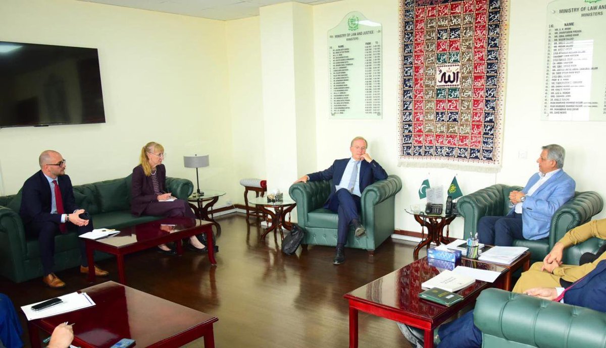 GermanyinPAK's tweet photo. 1/2 Huge thanks to our partners in 🇵🇰’s federal &amp; provincial governments for the warm welcome extended to 🇩🇪’s Federal Commissioner for Freedom of Religion or Belief @ReligionBund . Great progress made in fostering interfaith harmony and protecting 🇵🇰’s religious minorities. https://t.co/FtUF1SrK0N