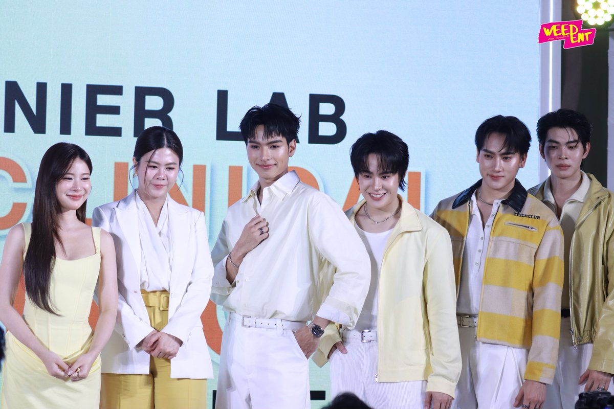 WEED_ENT's tweet photo. ไอเทมบูสต์ผิวสวยกระจ่างใส " เก้า สุภัสสรา" ร่วมงาน " GARNIER LAB THE CLINICAL VIT C EXPERIENCE" เปิดตัว เซรั่มสูตรใหม่ “Garnier Bright Complete Clinical Serum”🍋✨

#supassra_sp
#GarnierThailand
#GarnierClinicalLab https://t.co/JMXIPpCruH