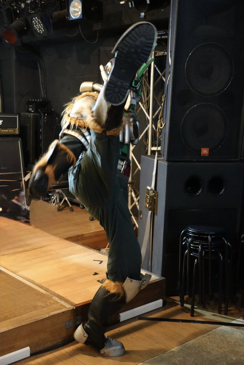 PAO7080's tweet photo. 推しのカッコイイ蹴りの写真とかなんぼあっても良いですからね📸
#スピステアフターイベント
#ゴレル https://t.co/27HFHqq3Z1