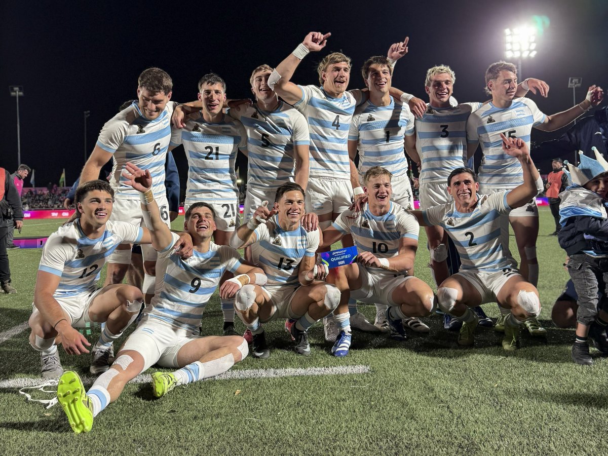 PrensaCOA's tweet photo. 🥇🇦🇷 Doble oro para Argentina.

Los Pumas 7s y Las Yaguaretés se consagraron campeones en los Juegos Suramericanos #SantaFe2026 y aseguraron su clasificación a los Juegos Panamericanos #Lima2027. https://t.co/e7CIuk8PM2