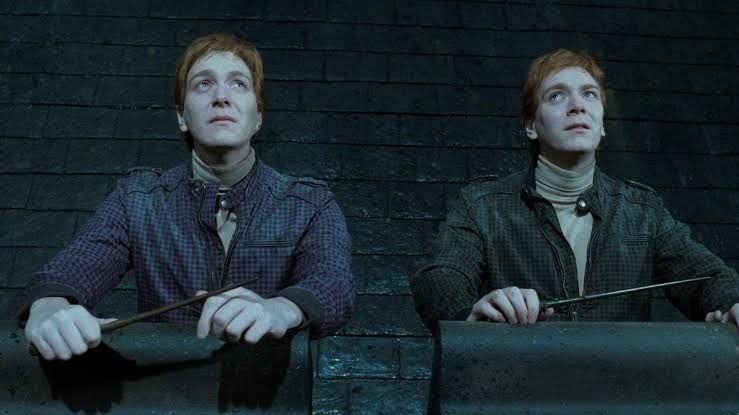 PixelReacher's tweet photo. @FrancisRealme The trio Harry, Ron, and Hermoine is a mood but I felt connected to Fred and George felt like me and my sibling, mischievous as a team but supportive and loving for the family and friends everyday life.

#realmeHarryPotterEdition #HarryPotterXrealme https://t.co/X1Hcwn5KKw