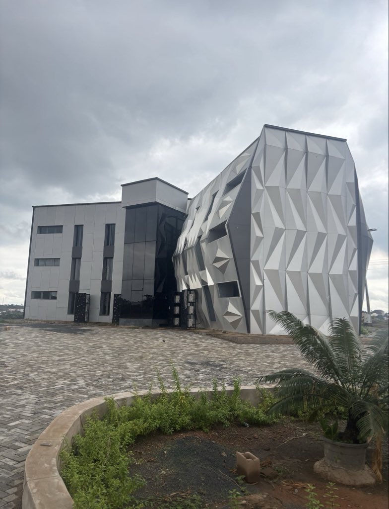 winexviv's tweet photo. On November 4, we will launch this ISEE facility in Enugu.

We will rapidly change education in the South East and build the greatest workforce in 10 years. https://t.co/KH2rGjLt3I