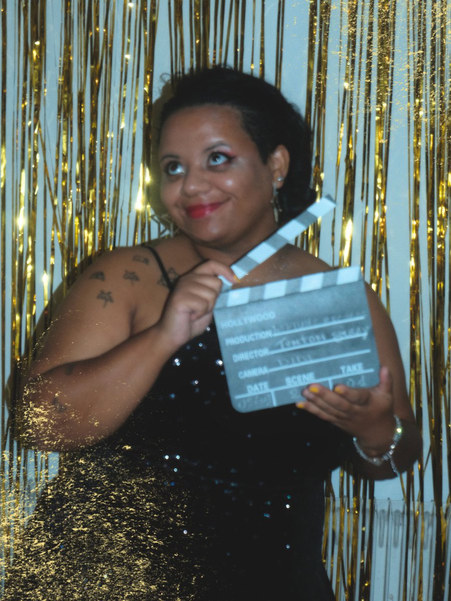 1tsdidi's tweet photo. 28 years old 🥳🤪👁️👄👁️✨🤘🏽
Thank you to all of my friends🫂
Thank @aline_nhi for the beautiful pictures 💛 https://t.co/P5ms3cXTdN