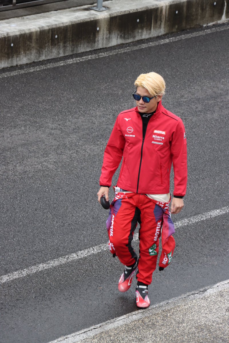 5Judo's tweet photo. SUPER GT第6戦スポーツランドSUGO
23号車MOTUL Niterra Z
高星明誠選手@TAKAX32
高星選手のファンの皆様お待たせして🔥
 #SUPERGT
#スポーツランドSUGO
#高星明誠選手 https://t.co/gMv6KtrZ36